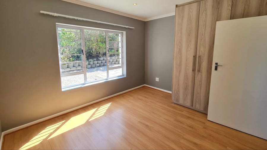 To Let 3 Bedroom Property for Rent in Old Place Western Cape